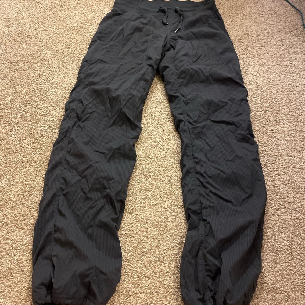 Lululemon black joggers